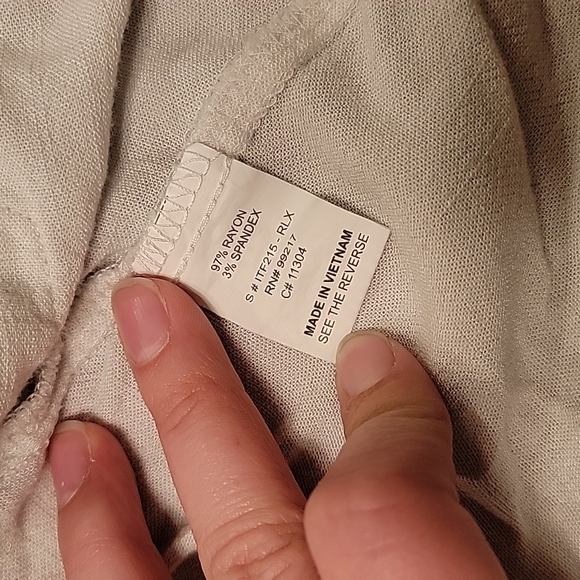 Cropped Button up Blouse - Picture 5 of 6